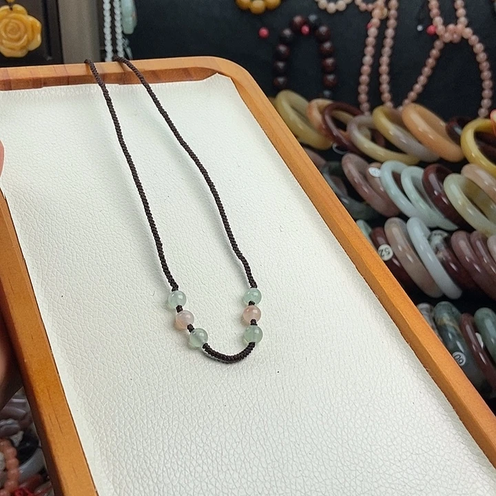 石英质玉未镶嵌编绳