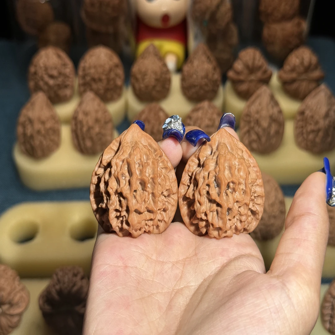 40玄月全品文玩核桃