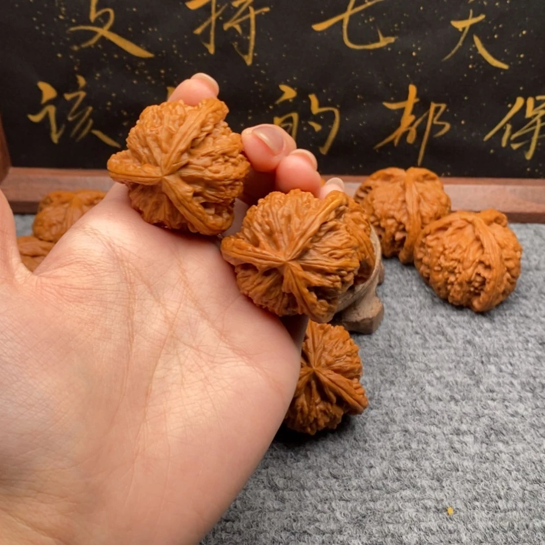 【闪购商品】吊坠文玩核桃爱****。