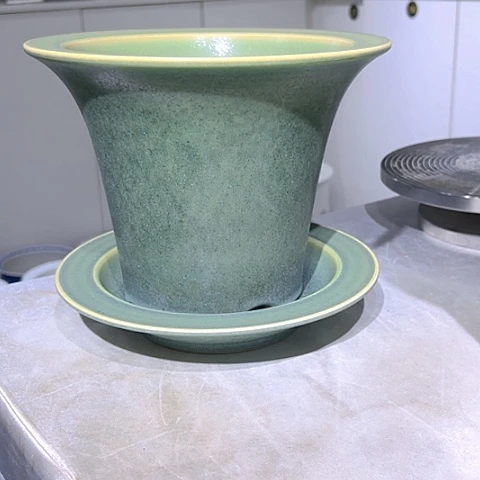 摆件山**人绿釉雅光陶瓷花器套