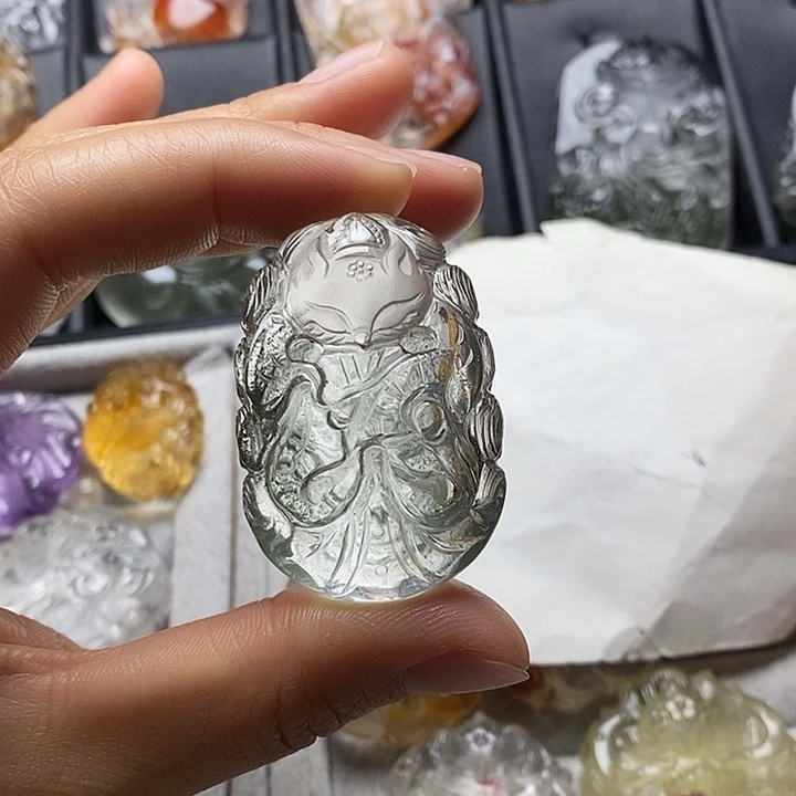 水晶颈饰未镶嵌水晶吊坠