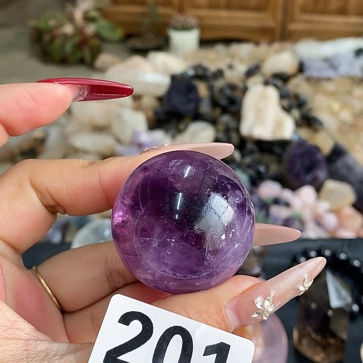 未镶嵌水晶珠宝半成品