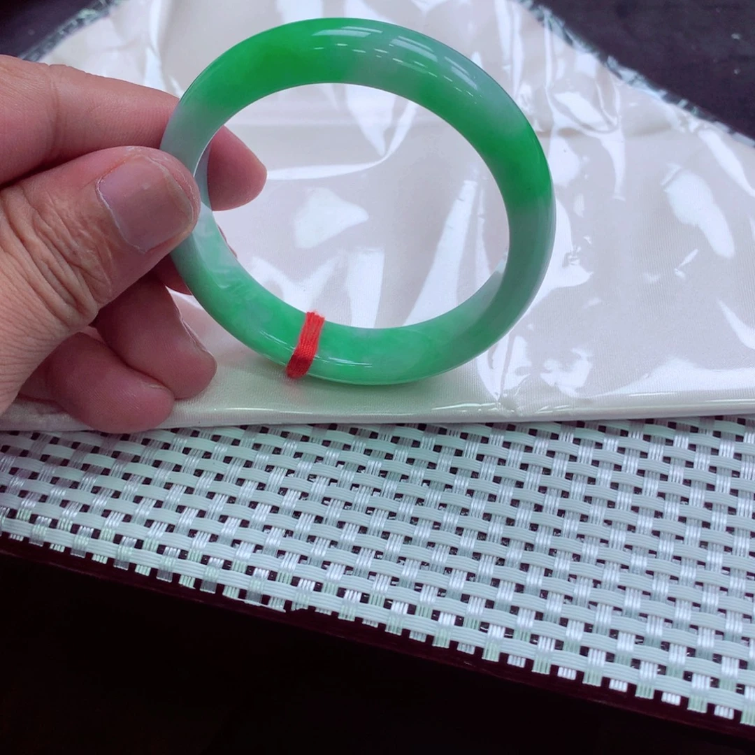未镶嵌手镯翡翠翡翠