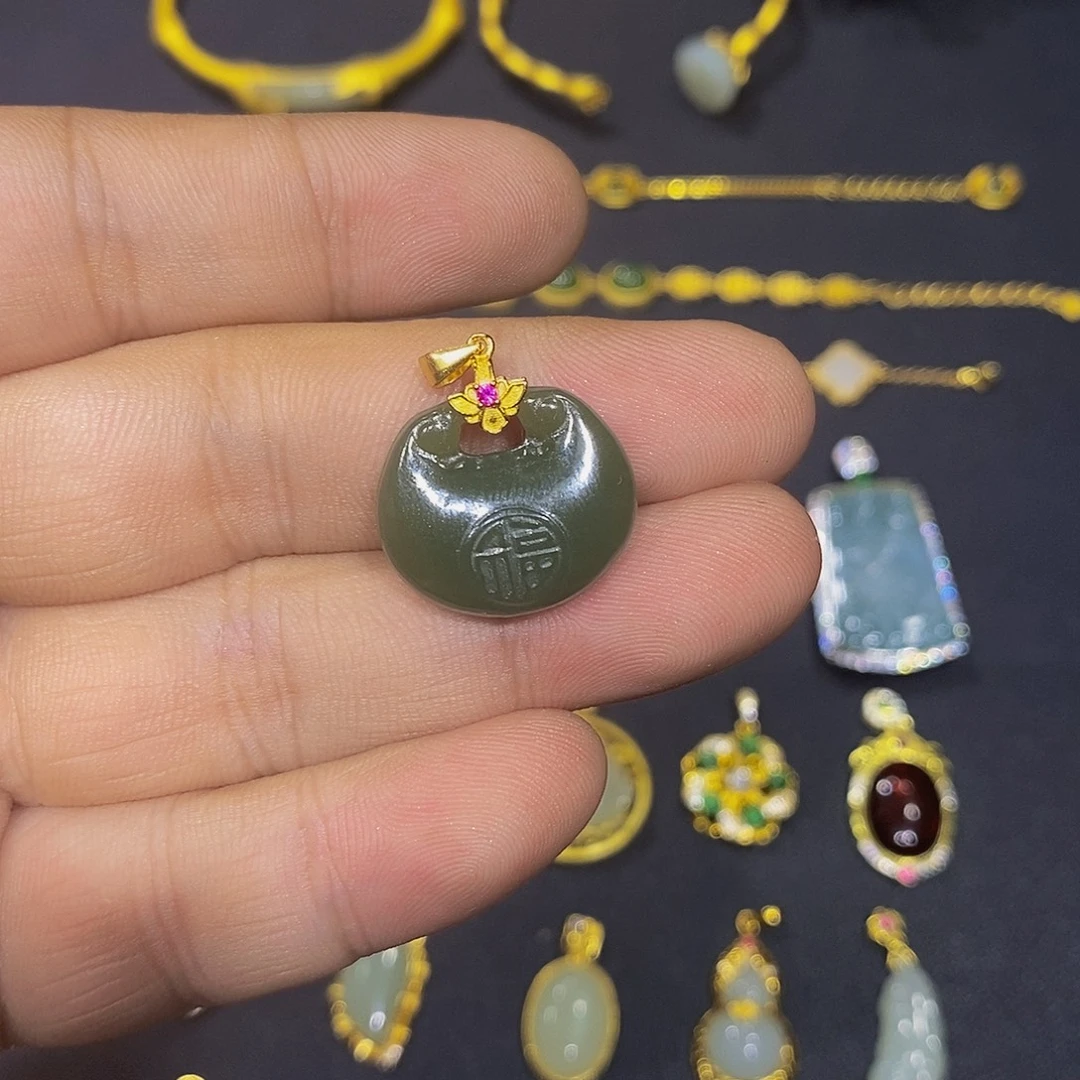 颈饰银S925镀金镶嵌和田玉