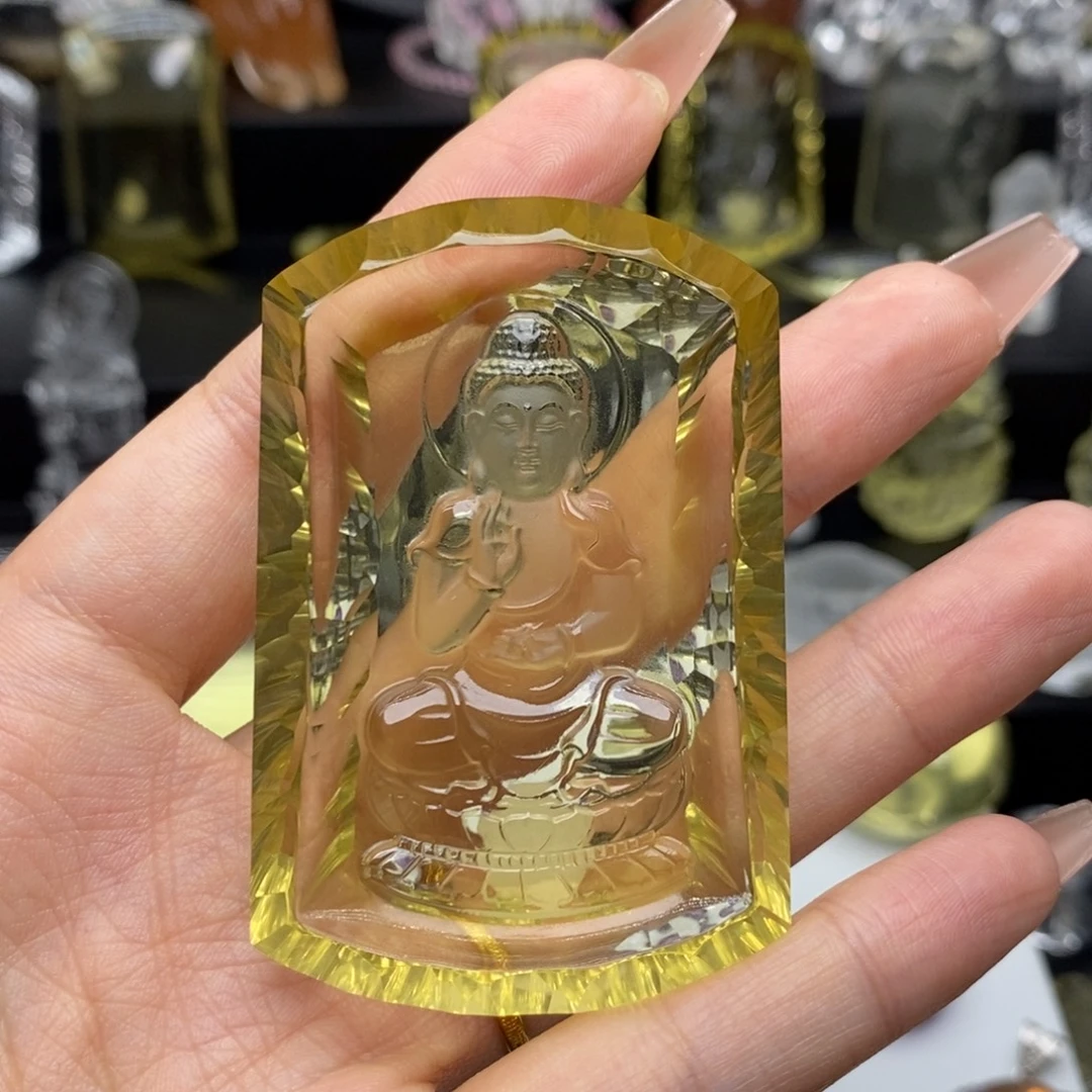 昆***兵颈饰水晶未镶嵌黄水吊坠