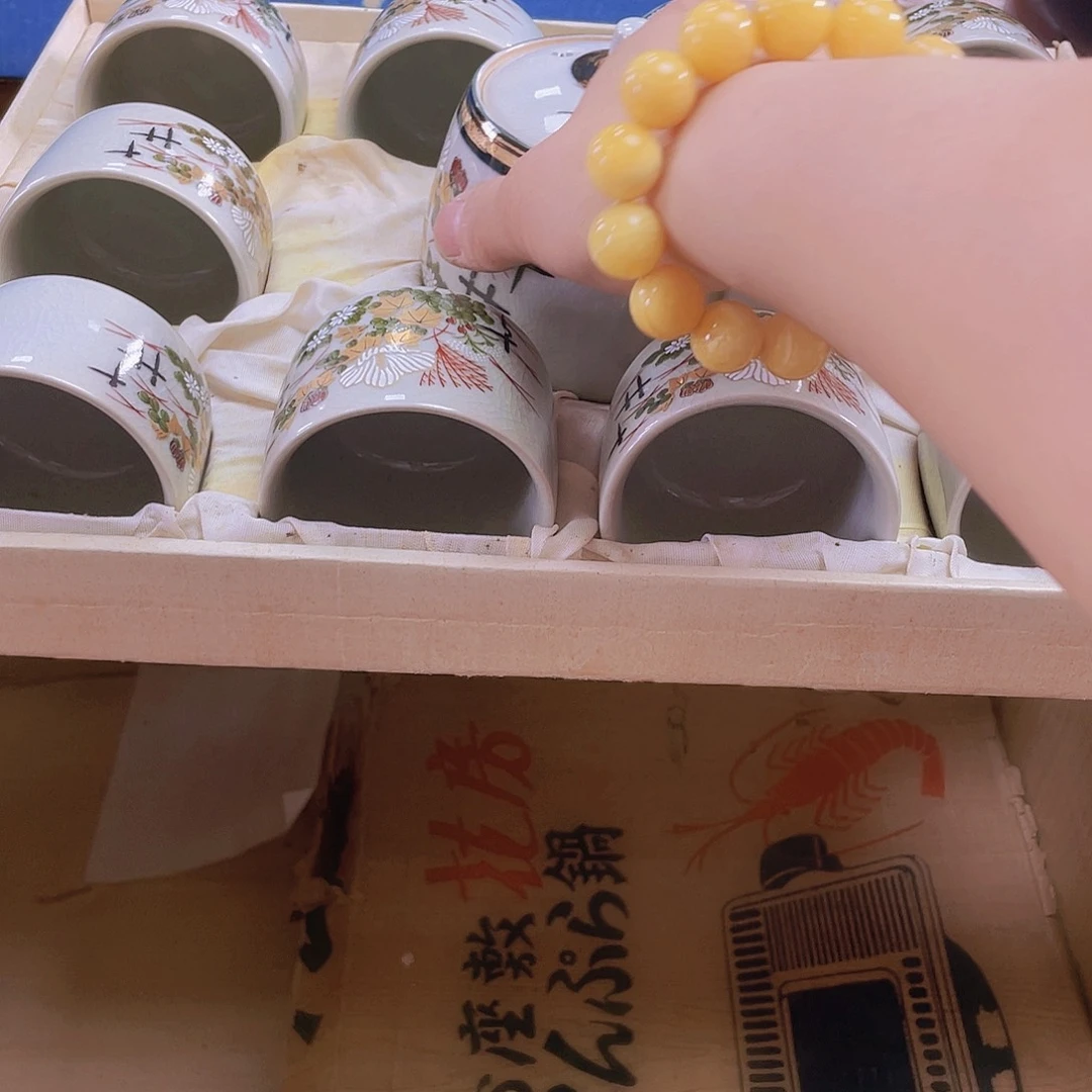 弓***刻机器猫瓷器杂货铺
