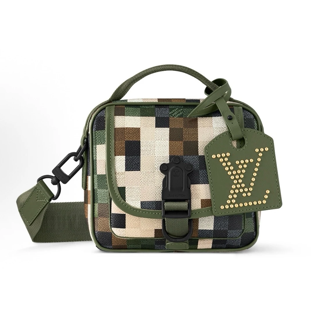 99新 LouisVuitton/路易威登 Messenger 迷彩拉链开合单肩包 G041