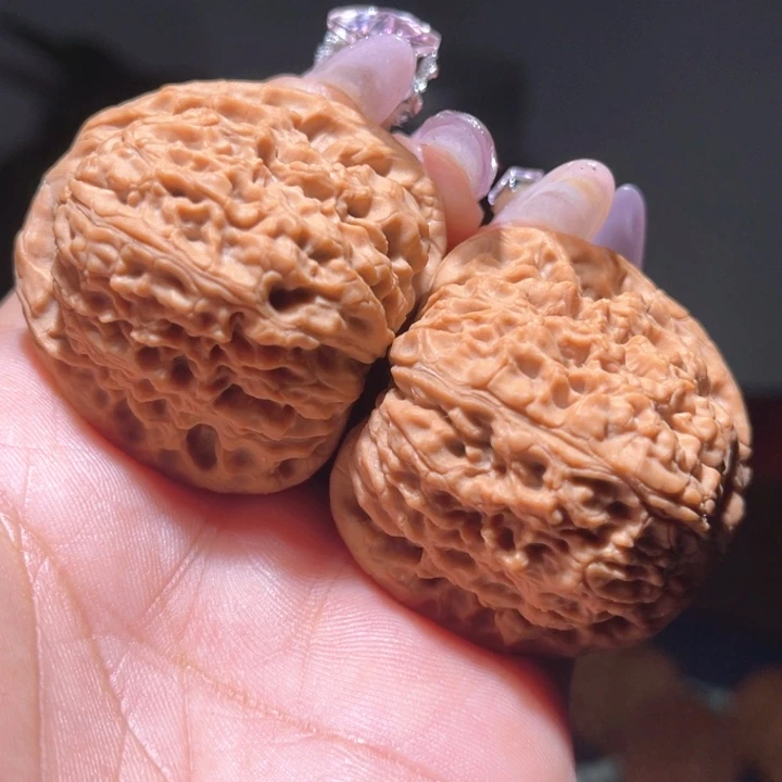 桃核吊坠               40.5