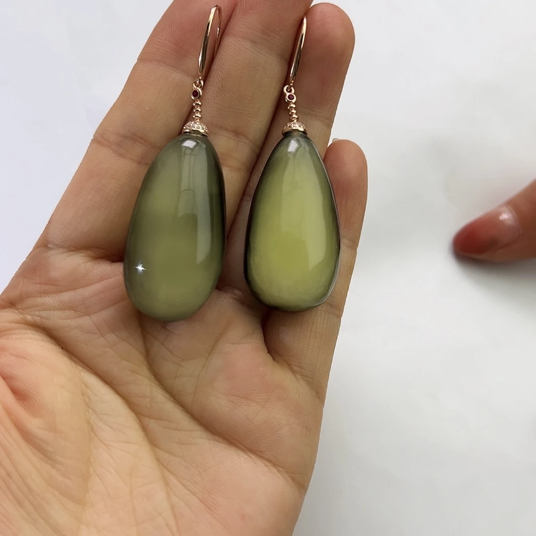 琥珀手镯未镶嵌耳坠