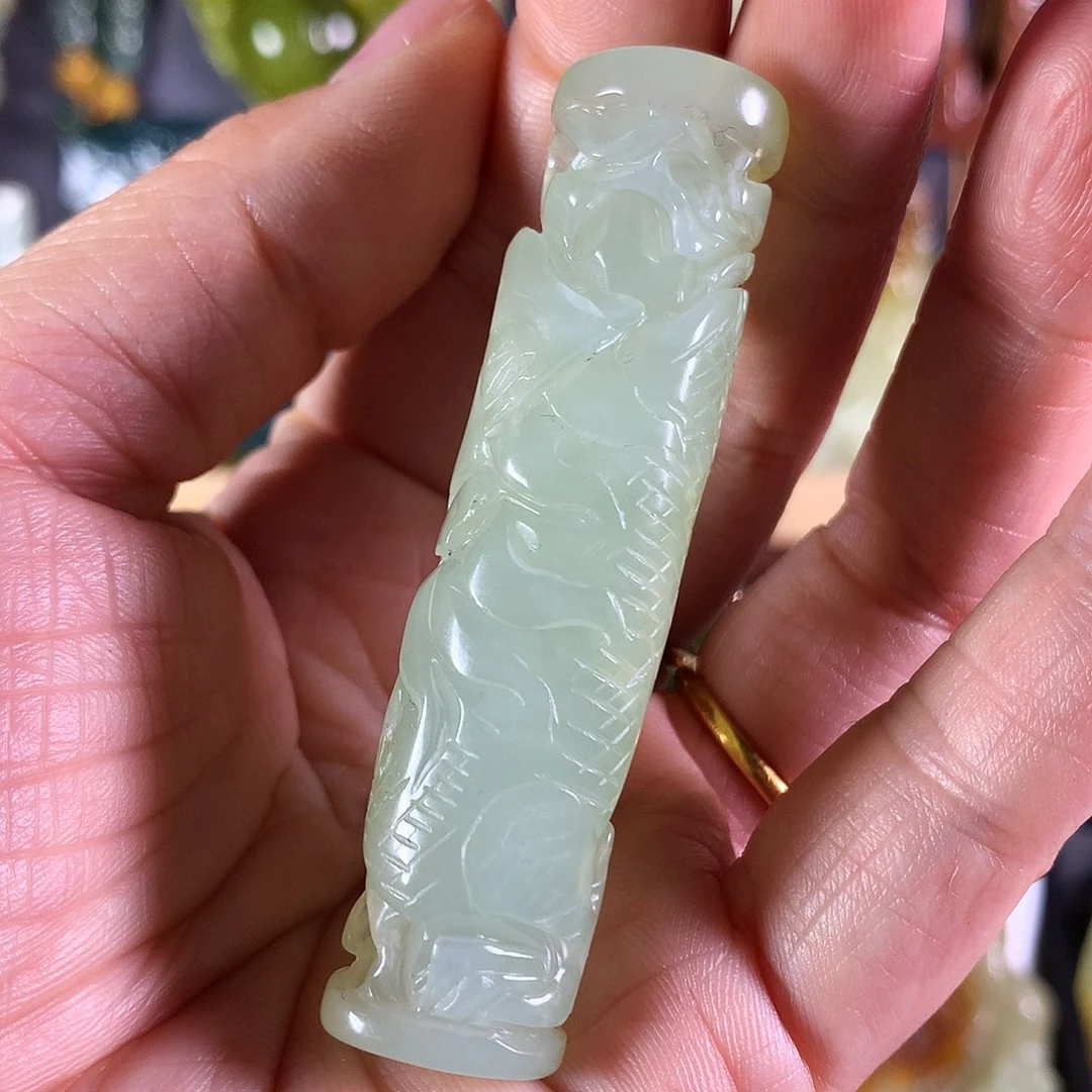 岫玉未镶嵌吊坠(赠链)