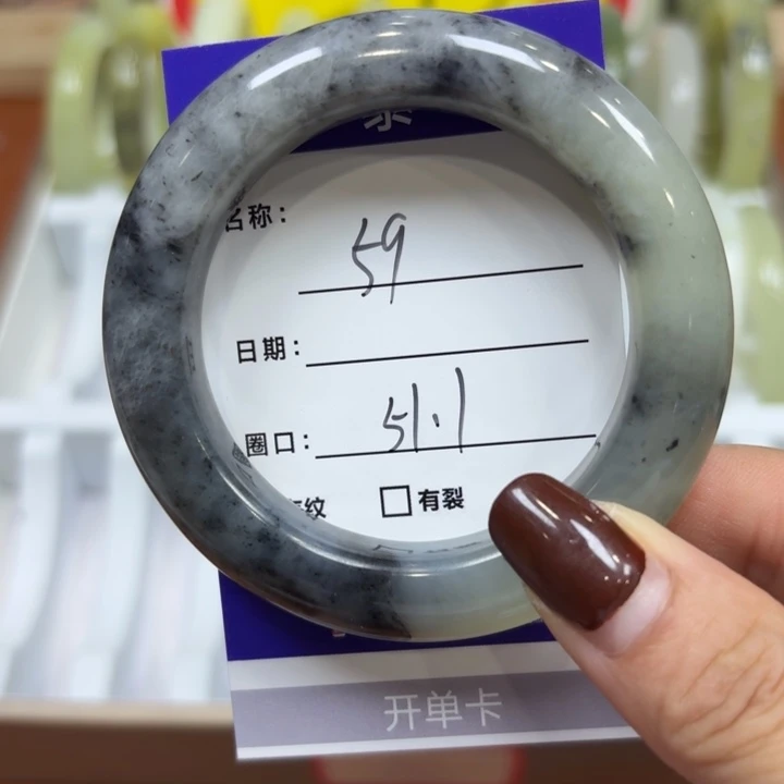 未镶嵌岫玉手镯天然