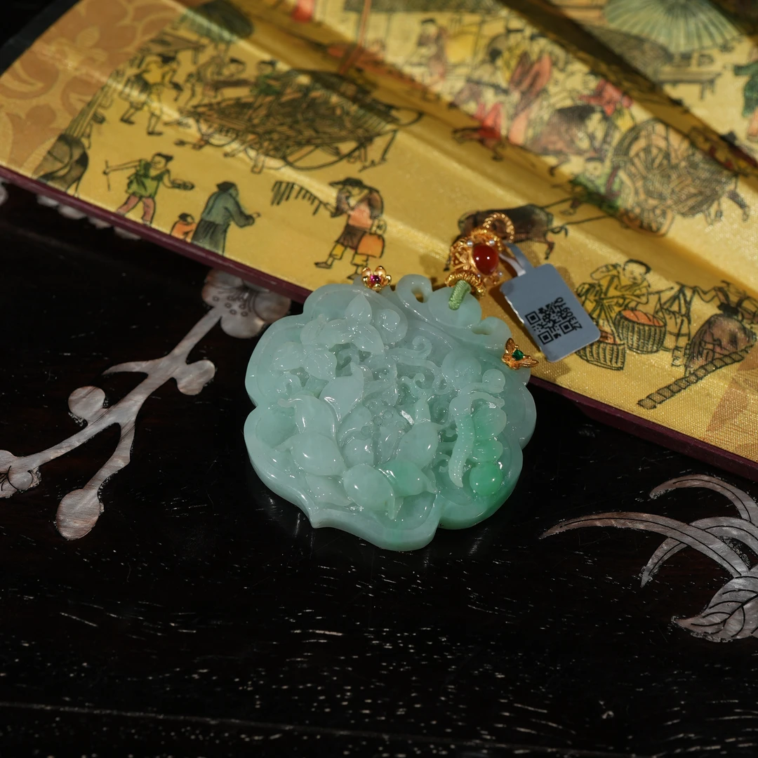 2.20香港王老板-翡翠吊坠kd01