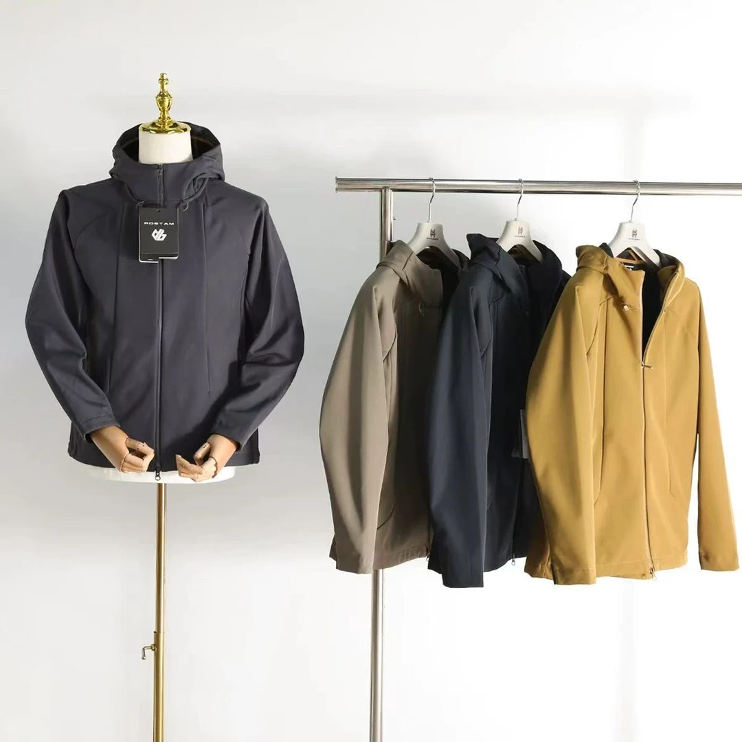 防水透气 秋冬男士户外保暖加绒连帽冲锋衣外套夹克02软壳衣