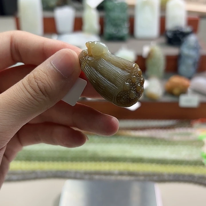 和田玉未镶嵌挂件瓜瓜来财