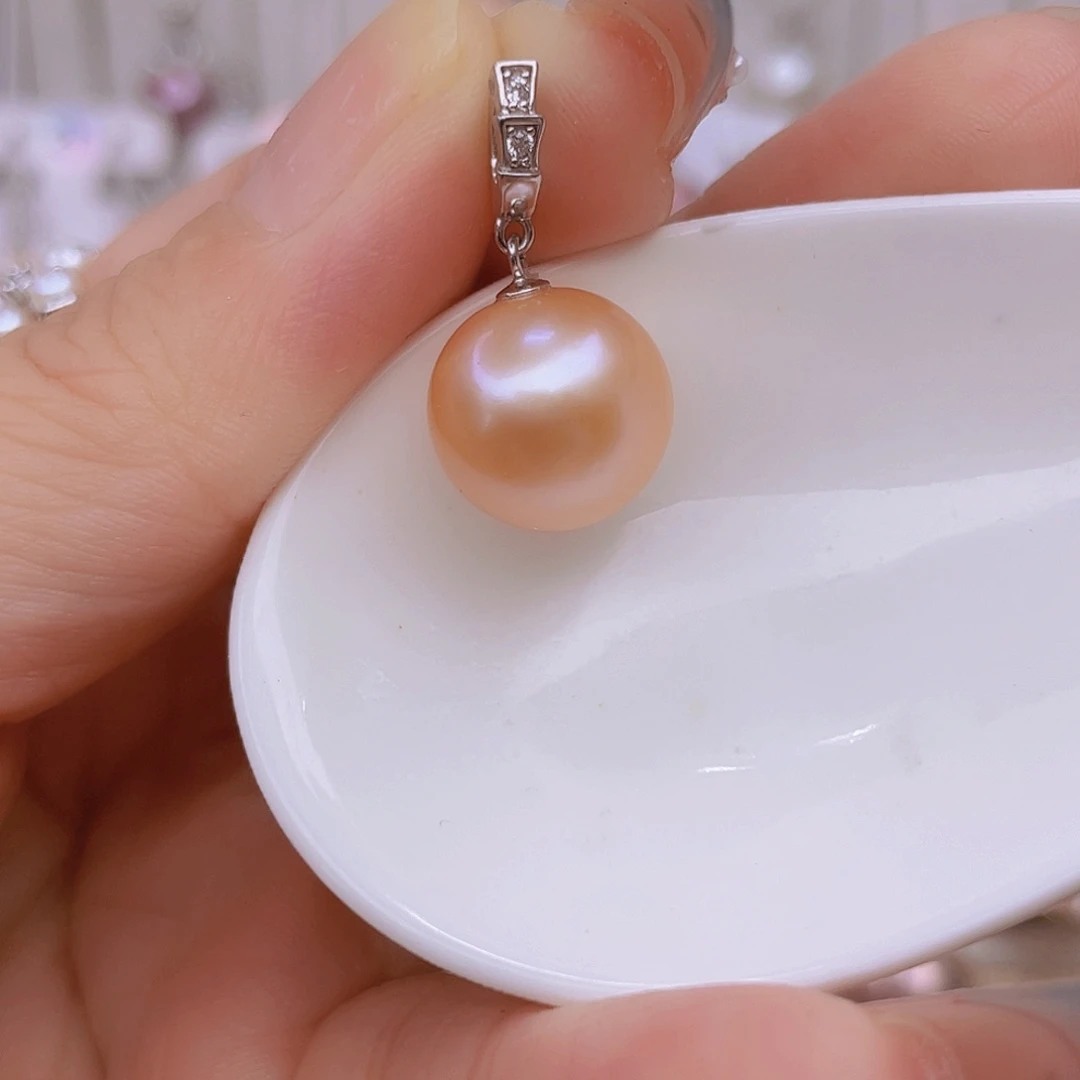 淡水珍珠吊坠(赠链)银S925镶嵌
