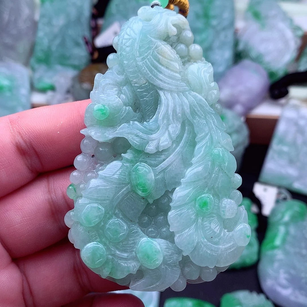 吊坠(不含链)未镶嵌翡翠