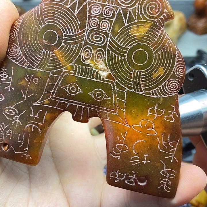 未镶嵌蛇纹石玉颈饰