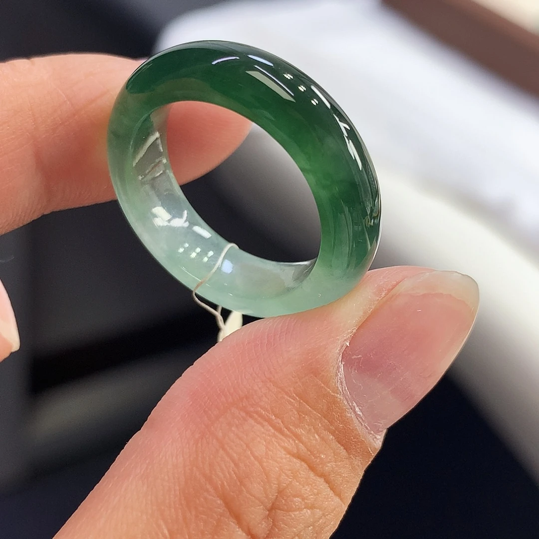 翡翠未镶嵌戒指16号