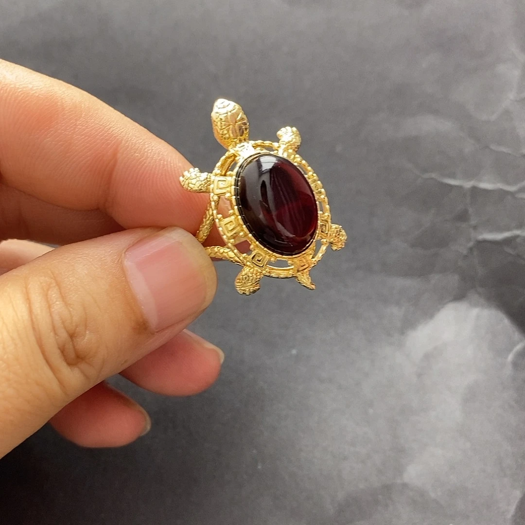 琥珀未镶嵌裸石戒指