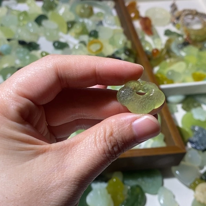 蛇纹石玉合金颈饰