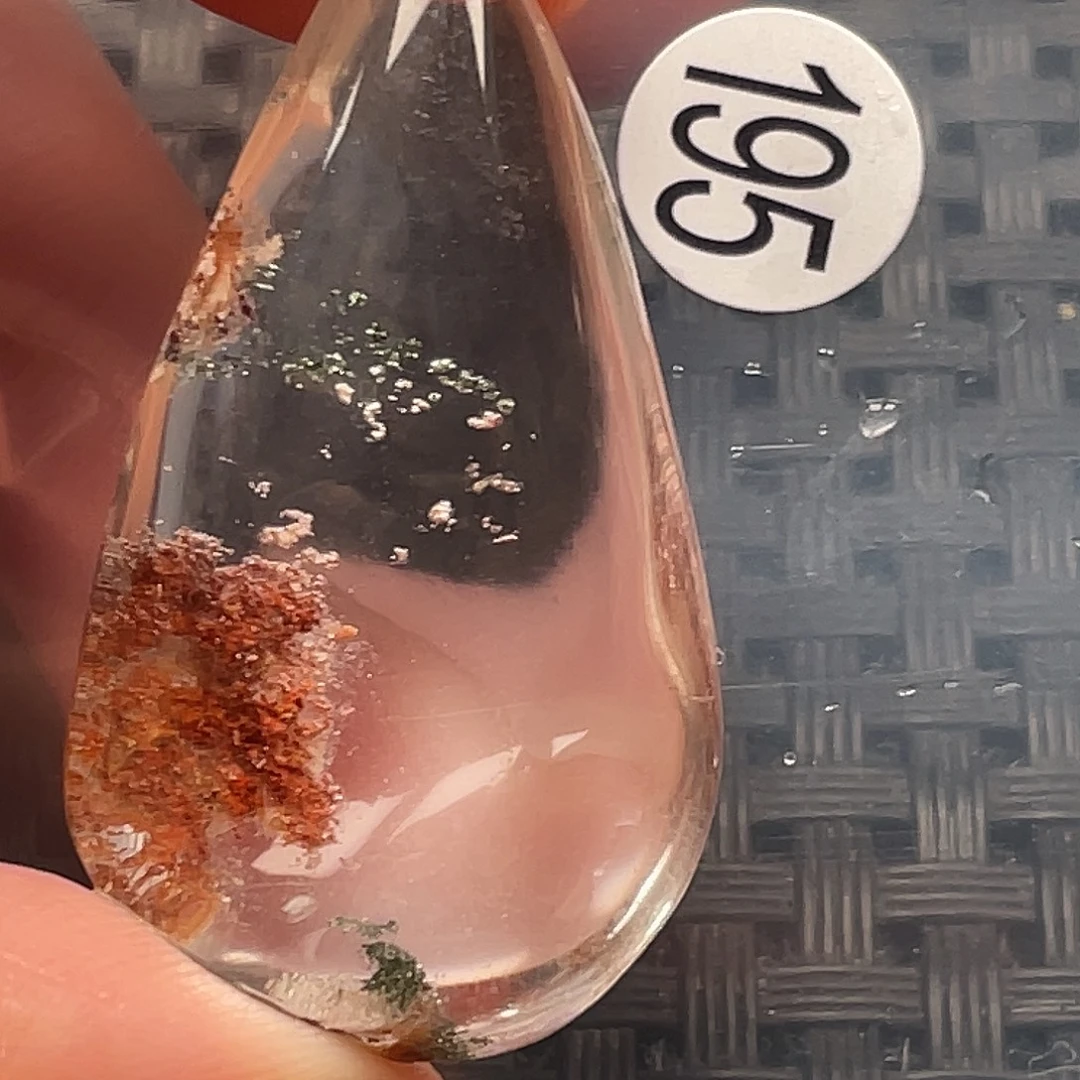 小***姐颈饰未镶嵌水晶天然