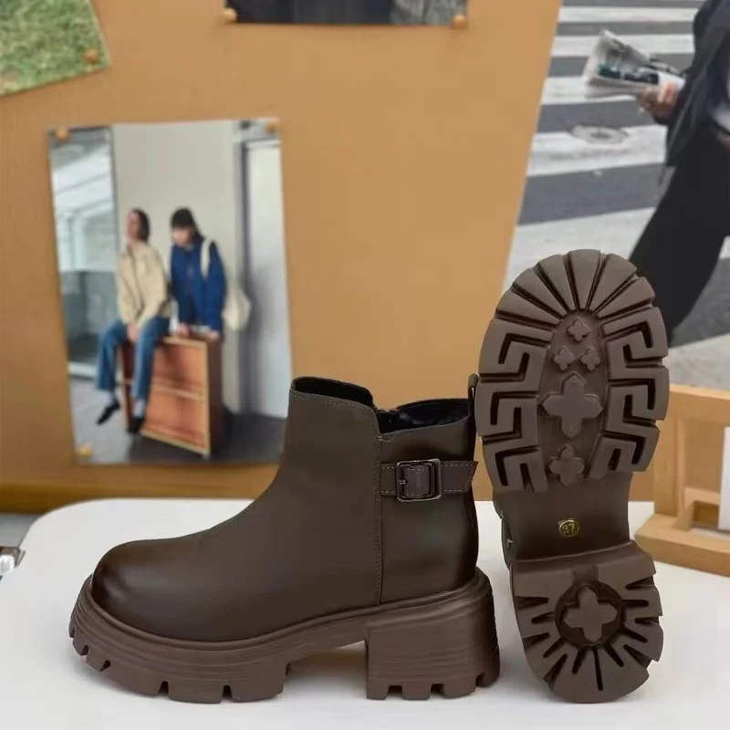 C18-7 新款时尚休闲百搭厚底英伦风韩版瘦瘦靴加绒