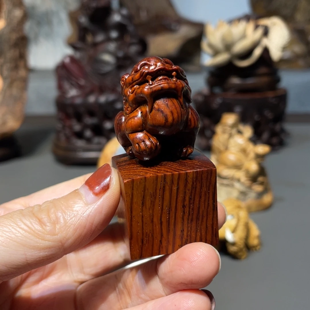 交趾黄檀（大红酸枝）小印章工艺品