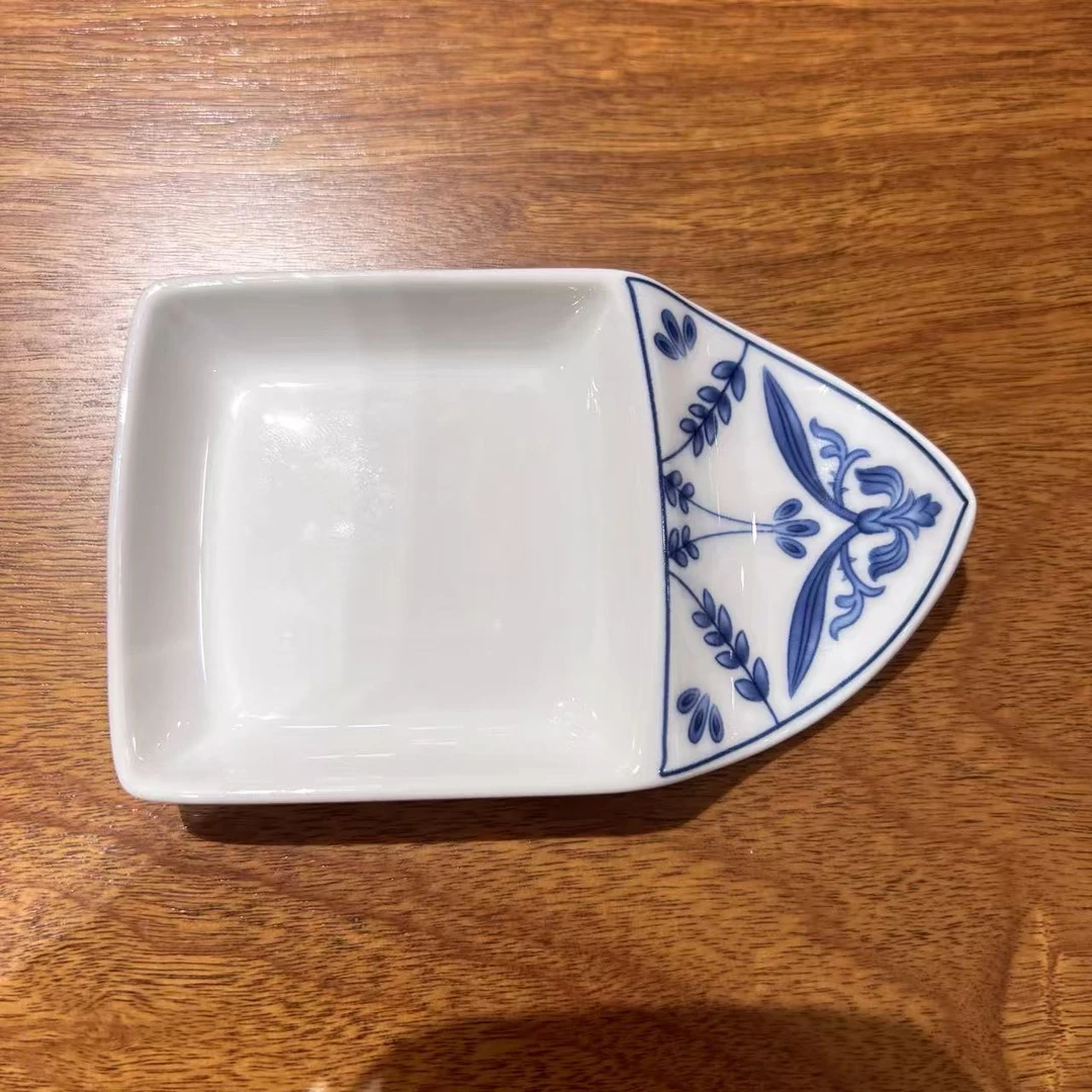 【周周严选】雅致味碟筷架（白玉瓷/鸢尾花）