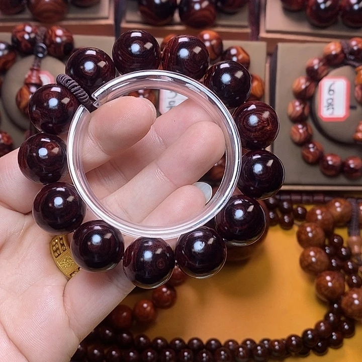 黄花梨/降香黄檀鲁****场1.8天眼老料