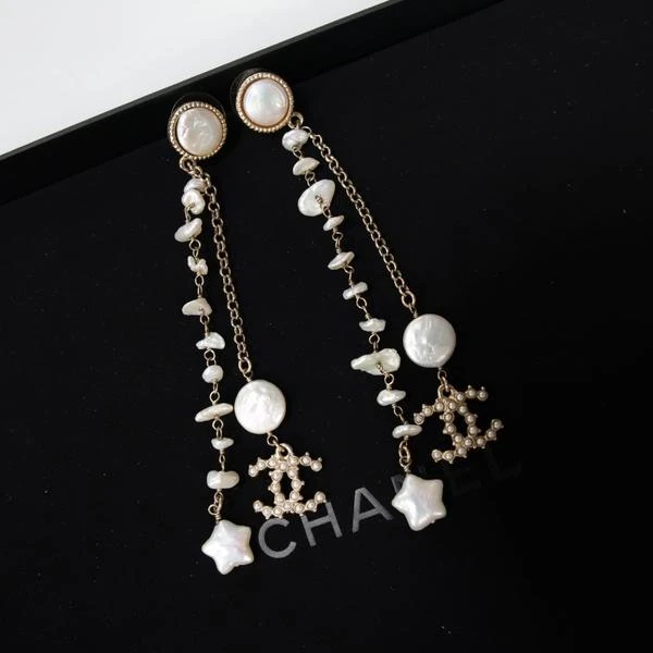 Chanel 珍珠贝母流苏耳钉