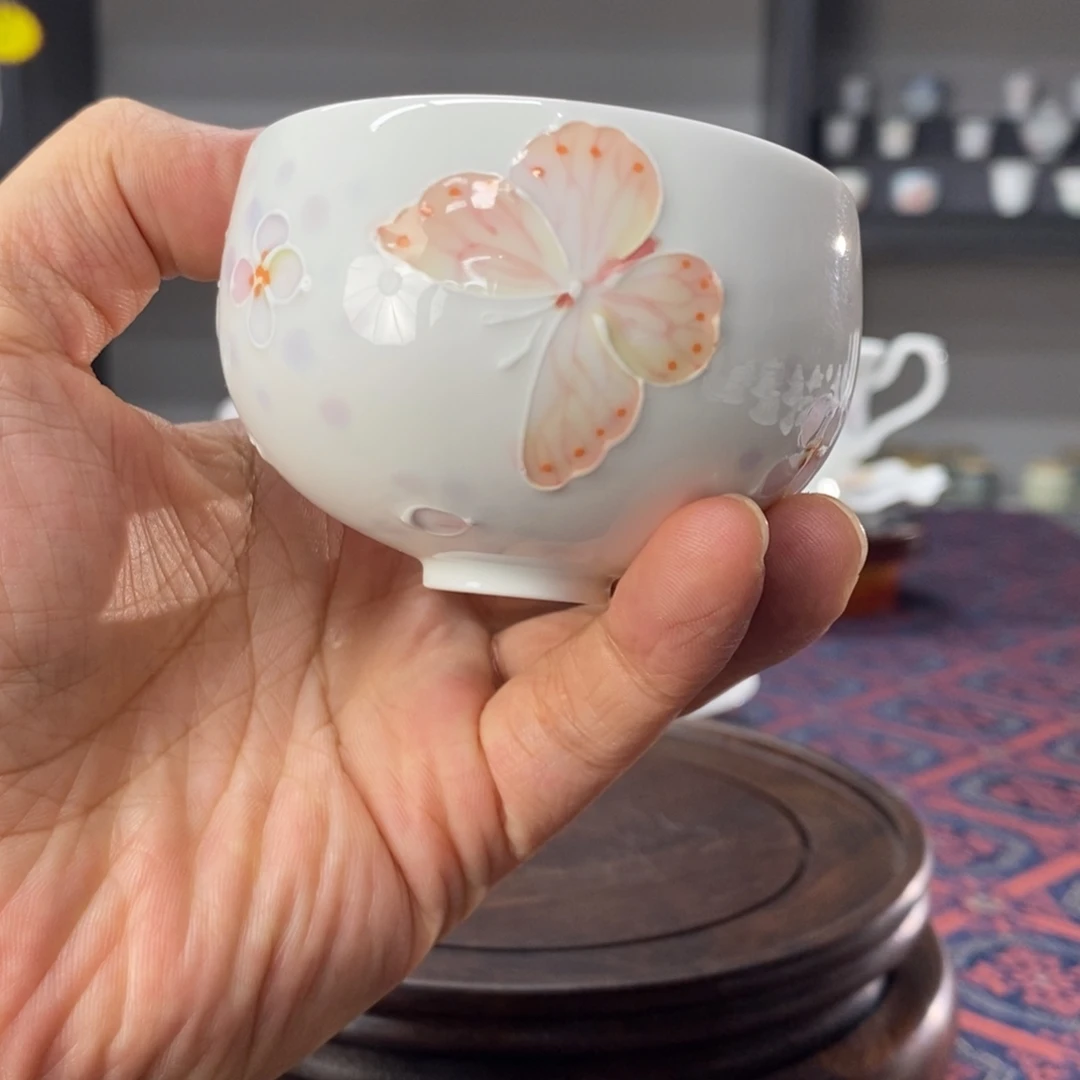 蝶恋花品茗杯手绘釉下高温