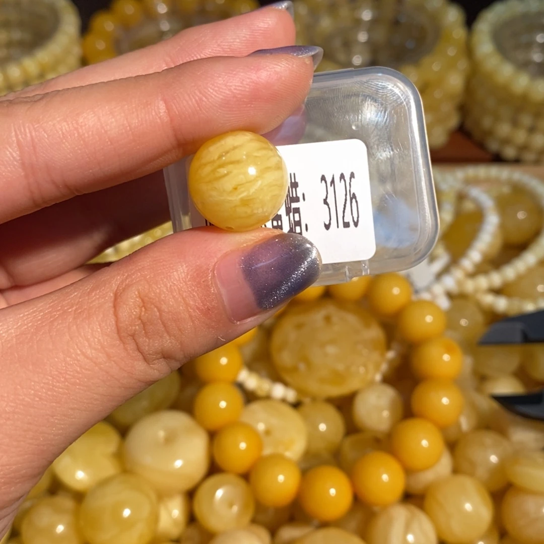 琥珀未镶嵌珠宝奇石3126