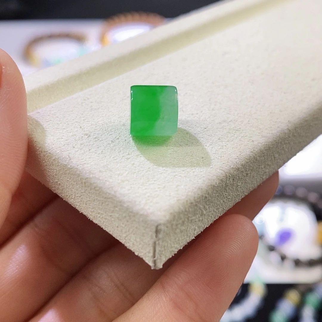 未镶嵌挂件翡翠阳绿冰桶