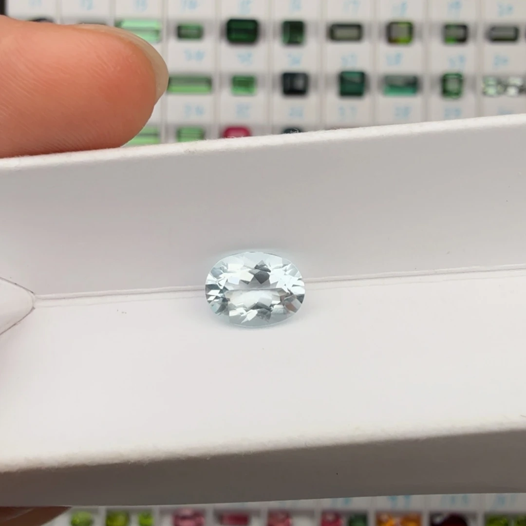 海蓝宝石裸石天然1.62克拉