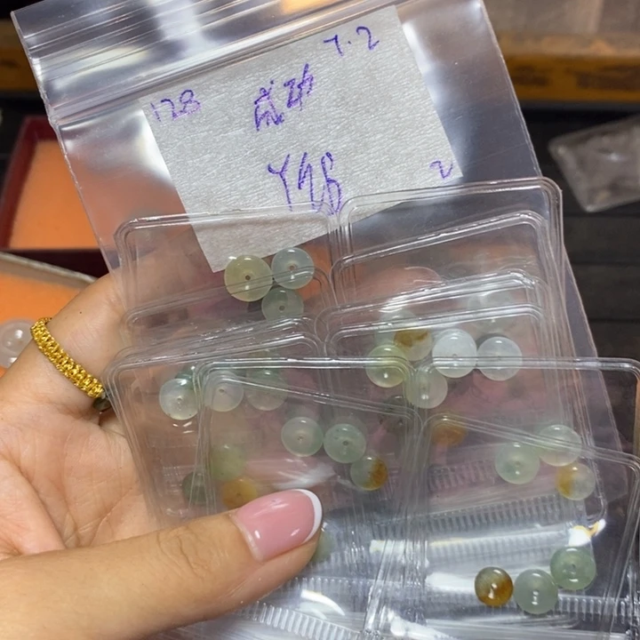 成***功定制翡翠未镶嵌不退