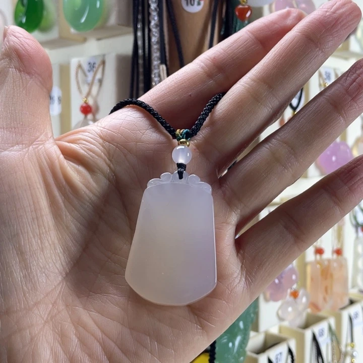 玛瑙/玉髓颈饰未镶嵌十*