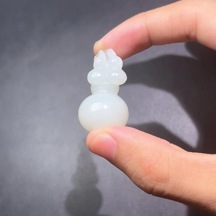 和田玉未镶嵌挂件顾