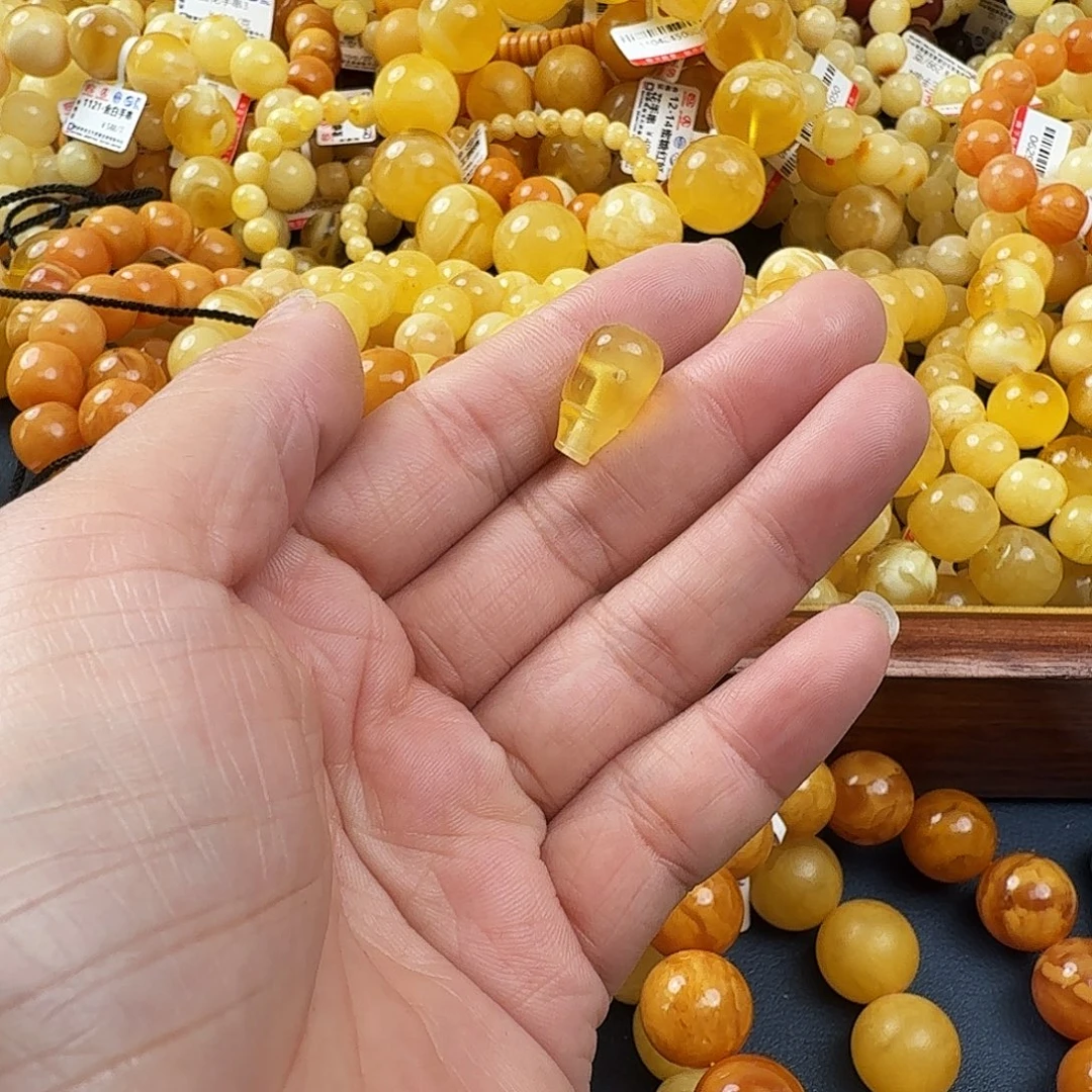 琥珀未镶嵌珠宝奇石