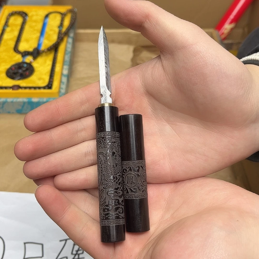 大叶紫檀（黑酸枝木类）