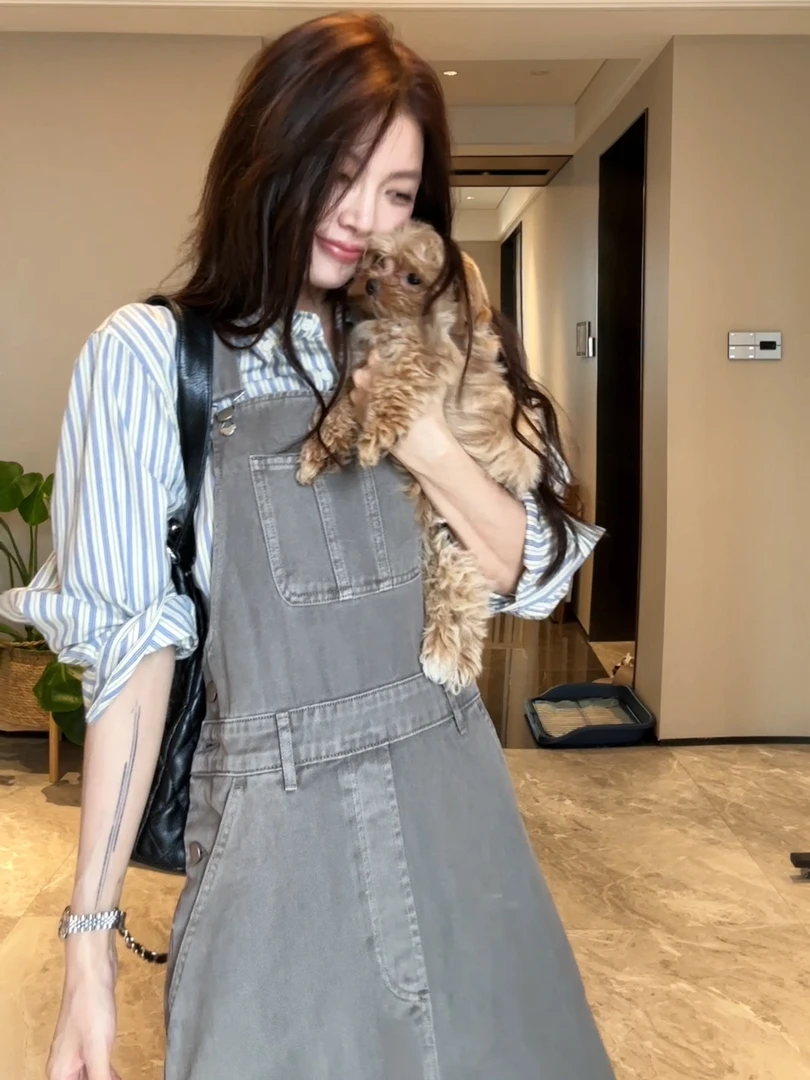 R-HER【风信子私语】恋夏风气质精致白领牛仔时尚小众灰色背带裙