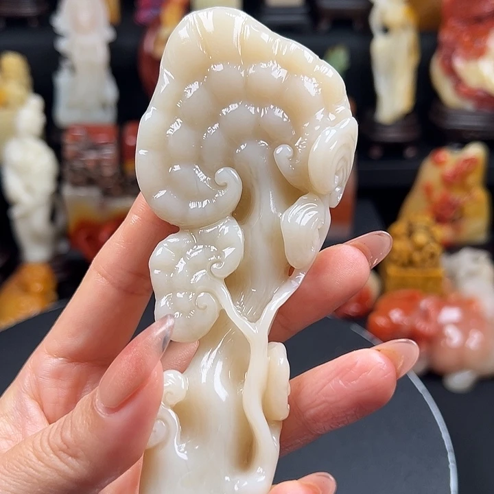 寿山石老性芙蓉石