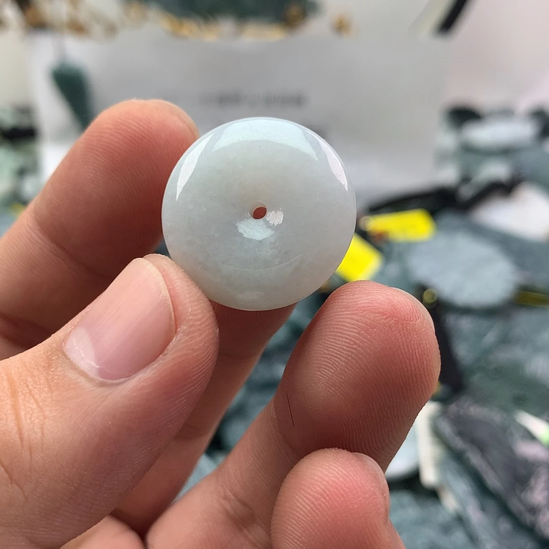 翡翠未镶嵌颈饰扣子