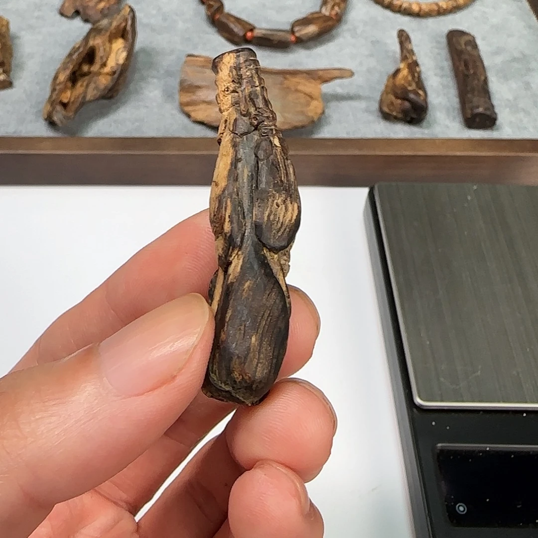 沉香碎屑沉香海南沉水兰花