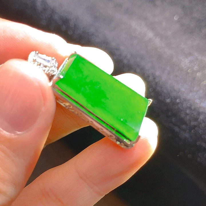 【闪购商品】翡翠颈饰未镶嵌翡翠