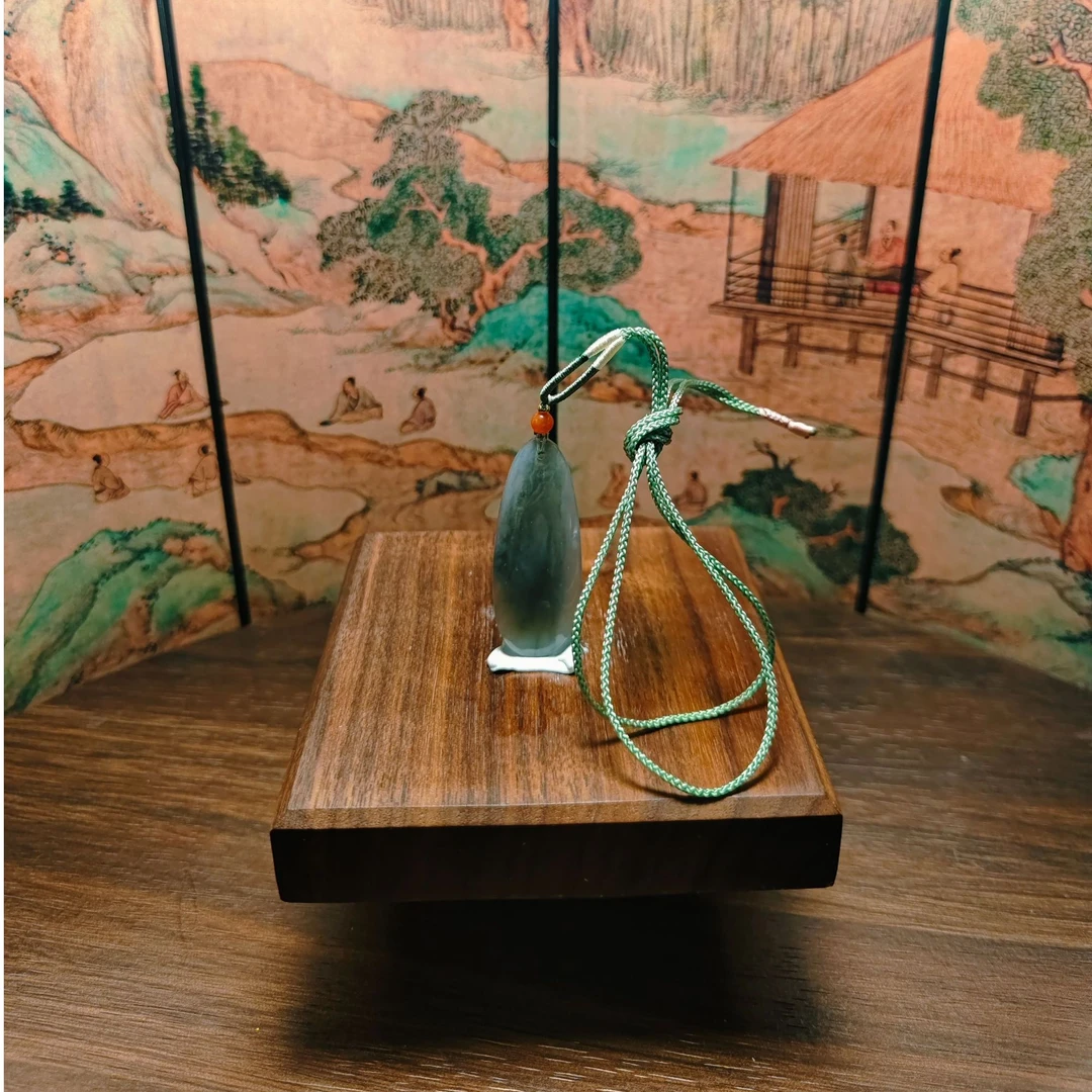 C和田玉水滴无事牌吊坠1272