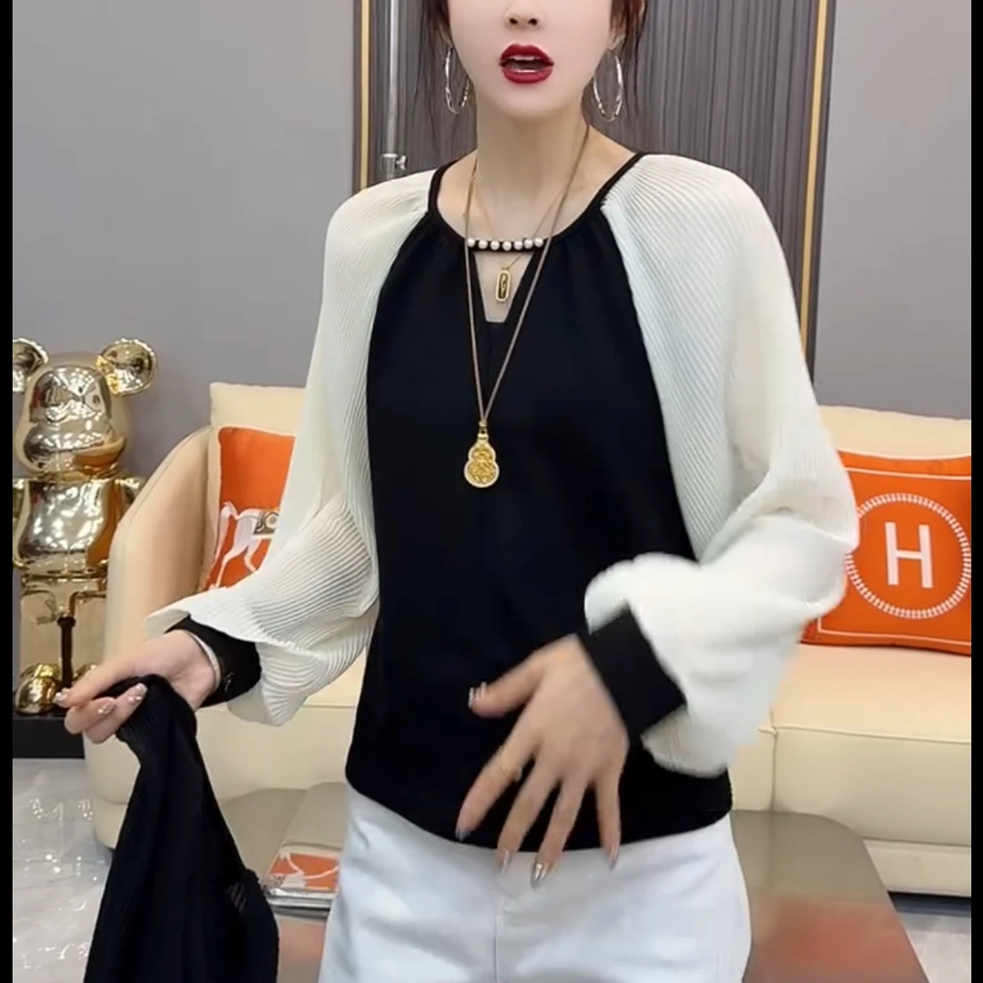 重工钉珠时尚设计感上衣2025新款时尚洋气遮肉显瘦女潮长袖百搭