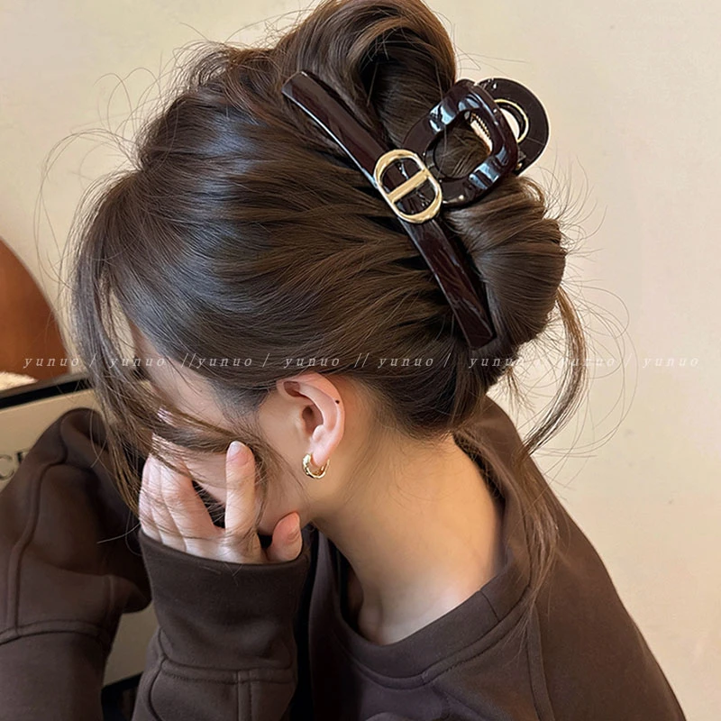 法式复古金标抓夹女高级感后脑勺盘发鲨鱼夹子2025新款发量多发饰