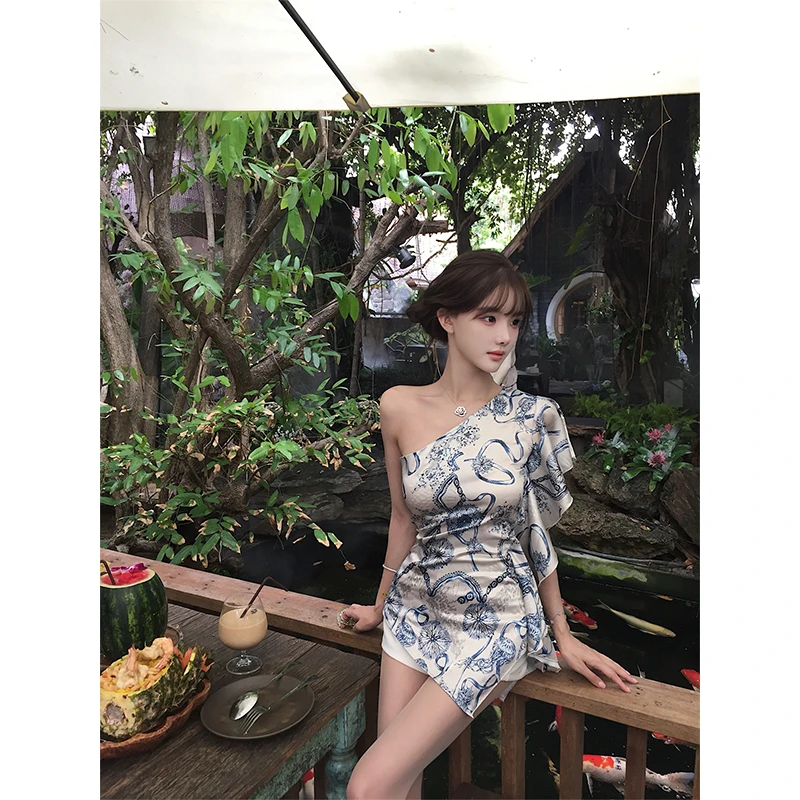 【清冷感美人】2025夏季古着花纹瀑布阶梯袖上衣设计感短款裤子套装