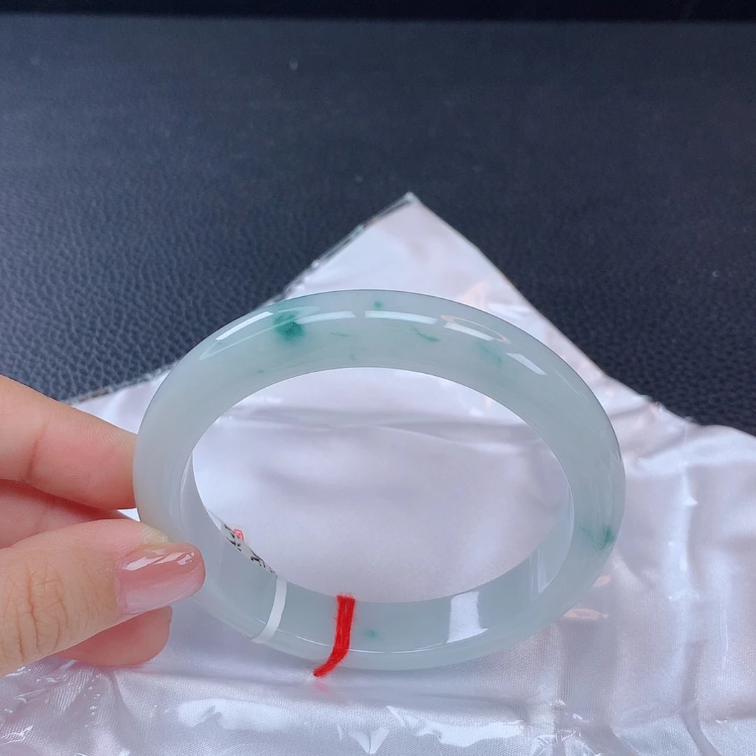 翡翠手镯未镶嵌翡翠661039