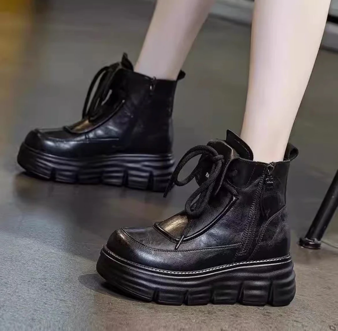 圆头平跟修面皮马丁靴女靴加绒休闲时尚女鞋秋冬高帮加绒